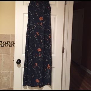 HAROLDS GORGEOUS LONG SLEEVELESS DRESS