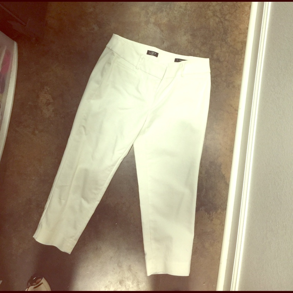 Like new White crop ann Taylor Loft pants!
