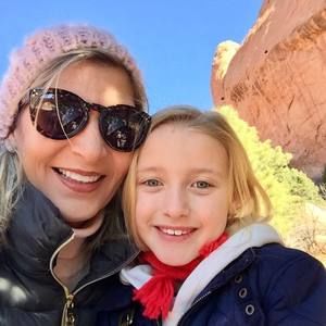 Meet your Posher, Mona