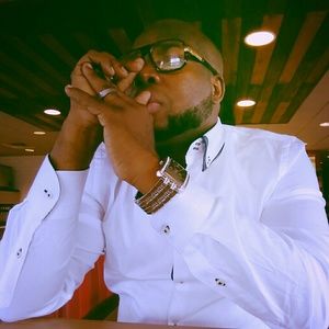 Meet your Posher, Moise