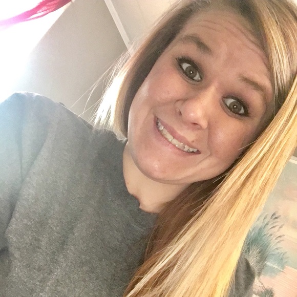 Meet your Posher, Krista - Picture 1 of 1