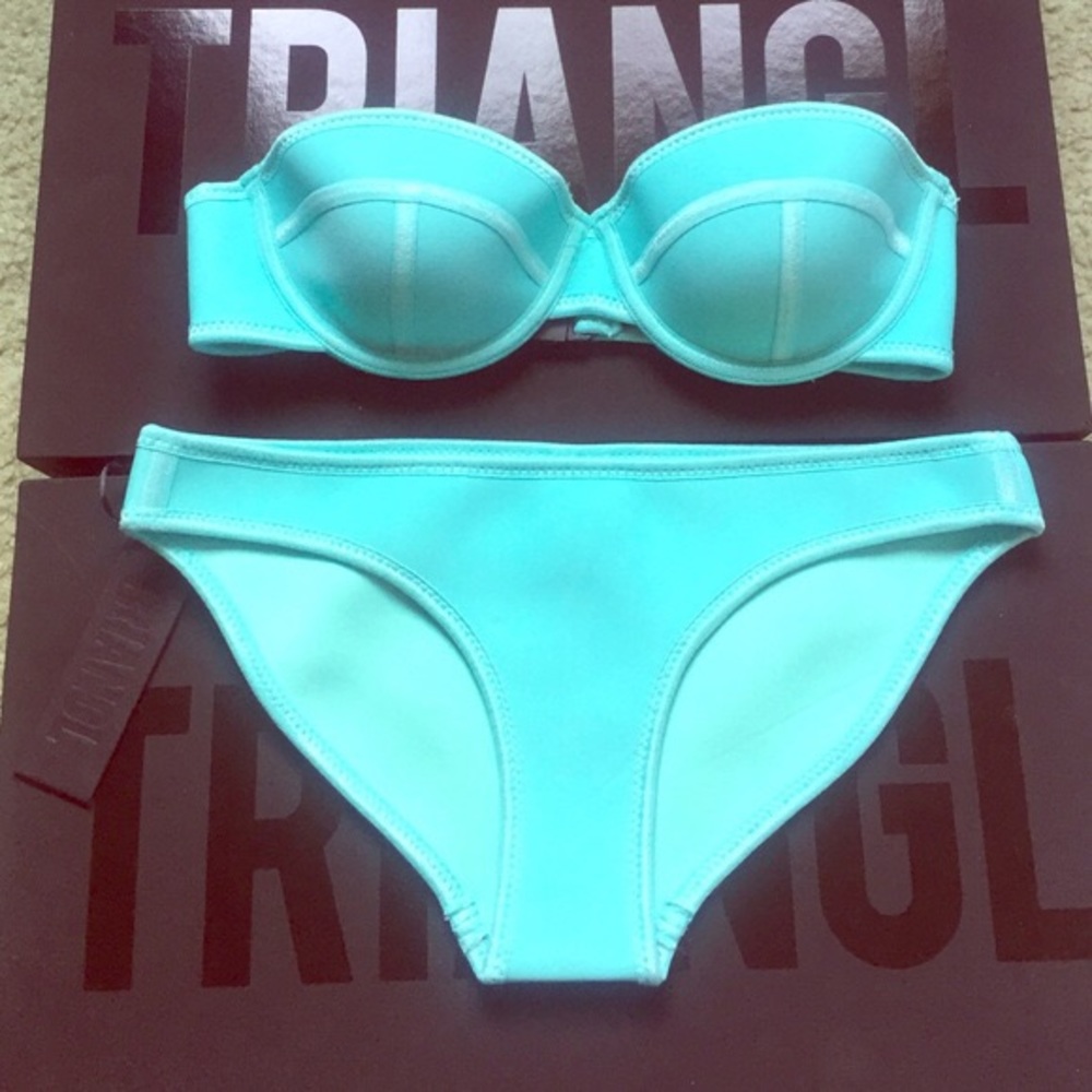 ISOS TRIANGL SWIMWEAR!!