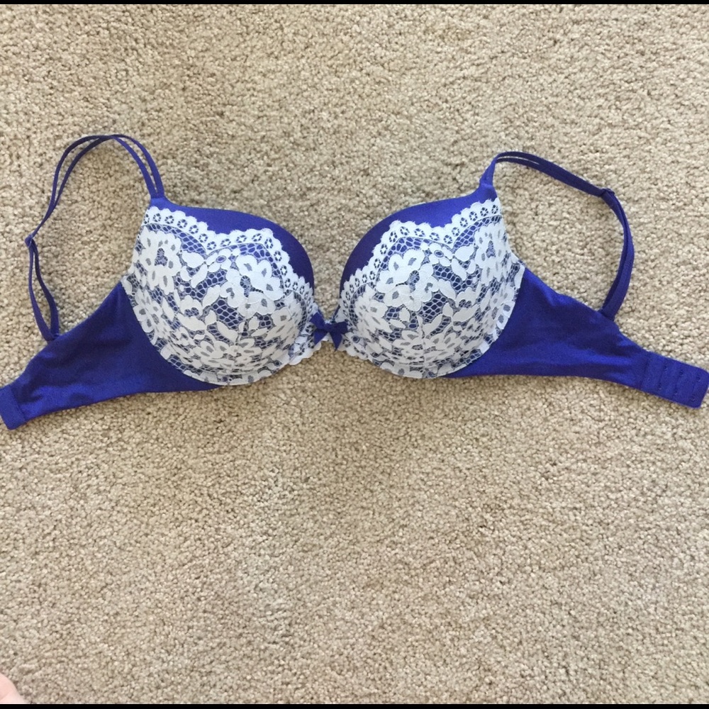 Victoria's Secret very sexy 32DDD