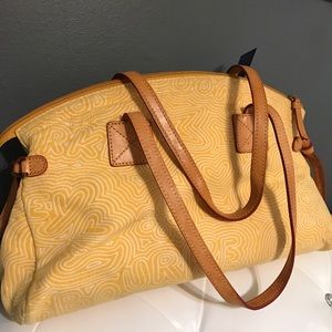 like new beautifull bag perfect for summer