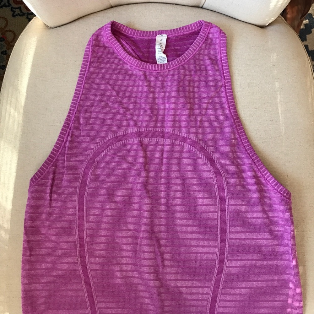 High neck Lulu tank