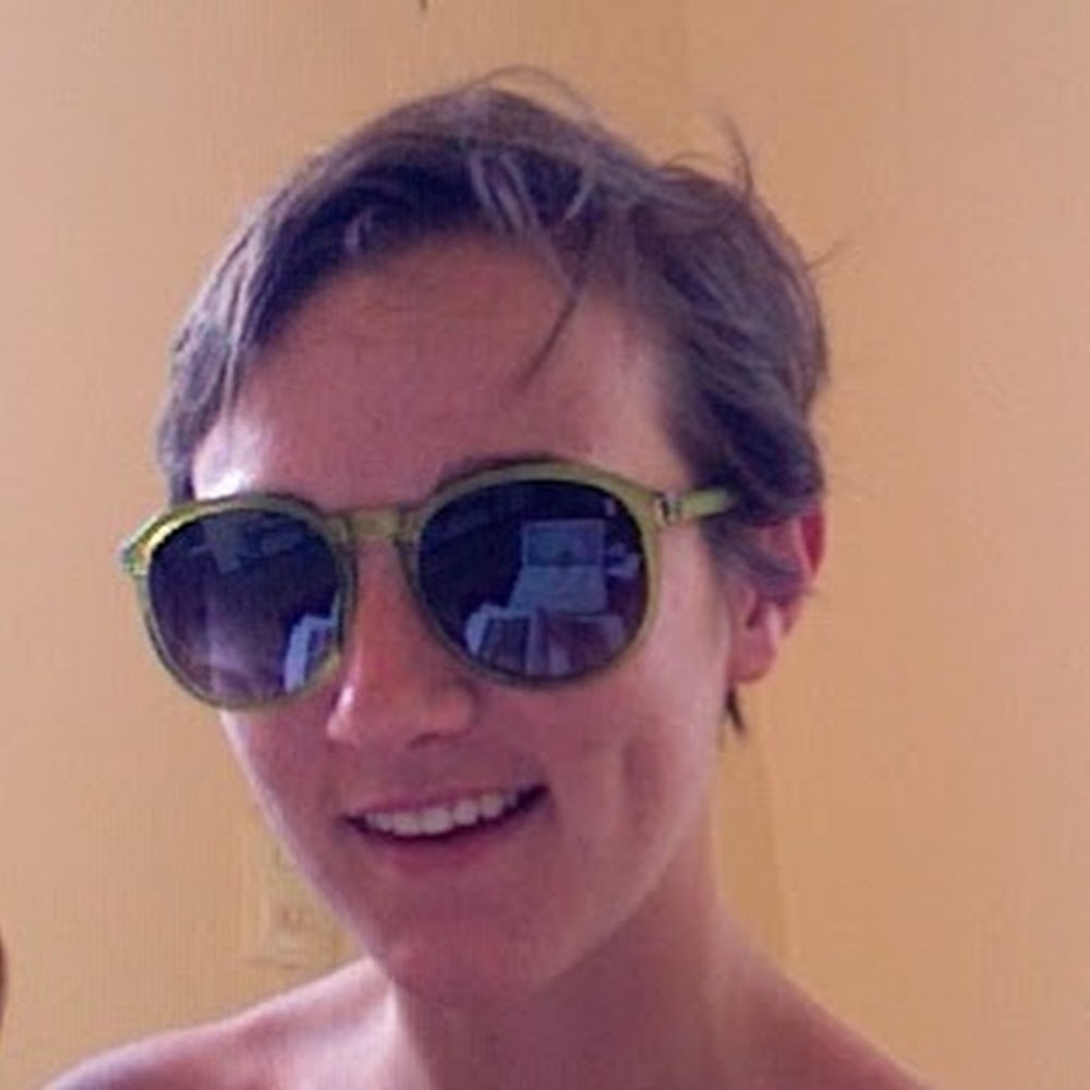 Meet your Posher, Alli