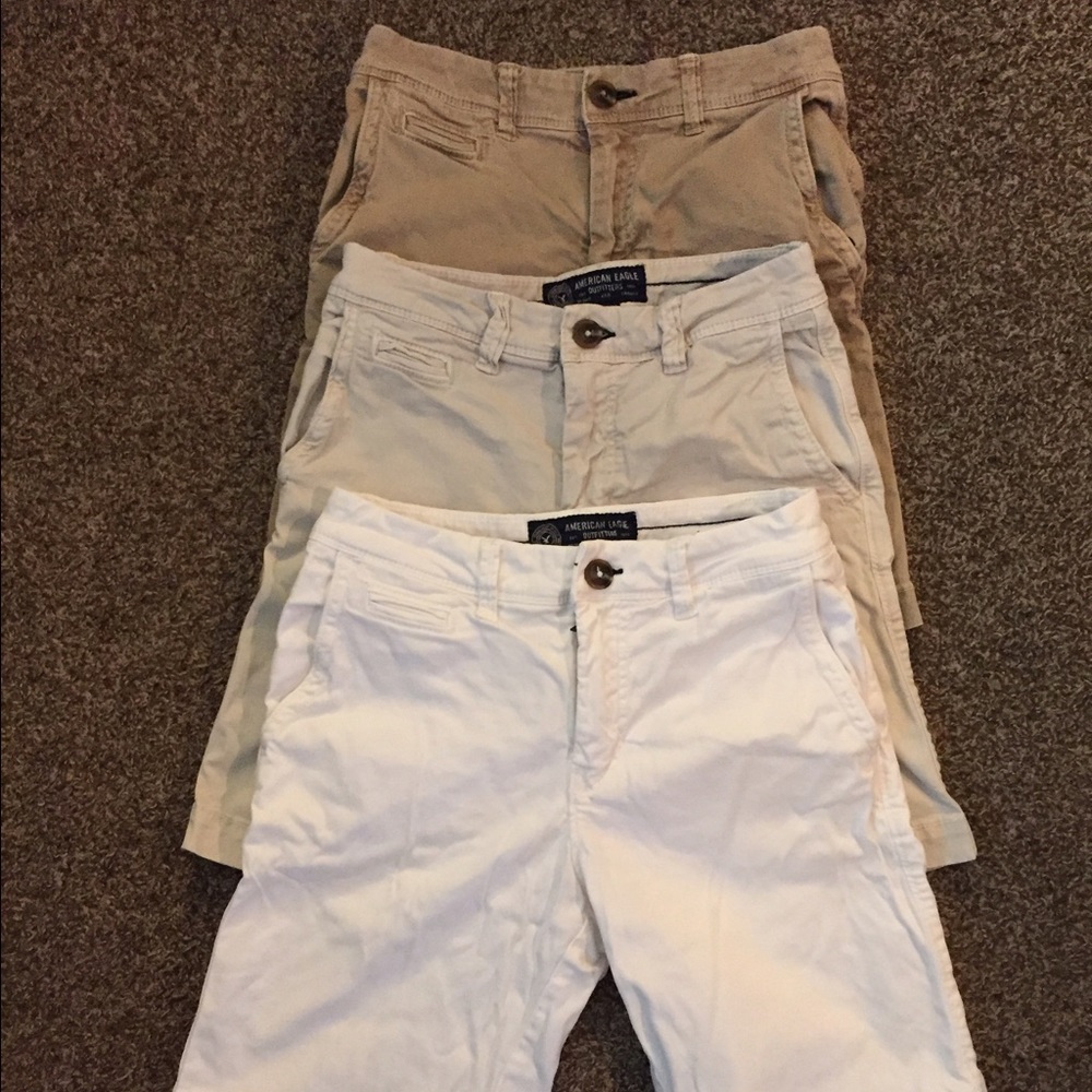 American Eagle Men's size 26 slim shorts