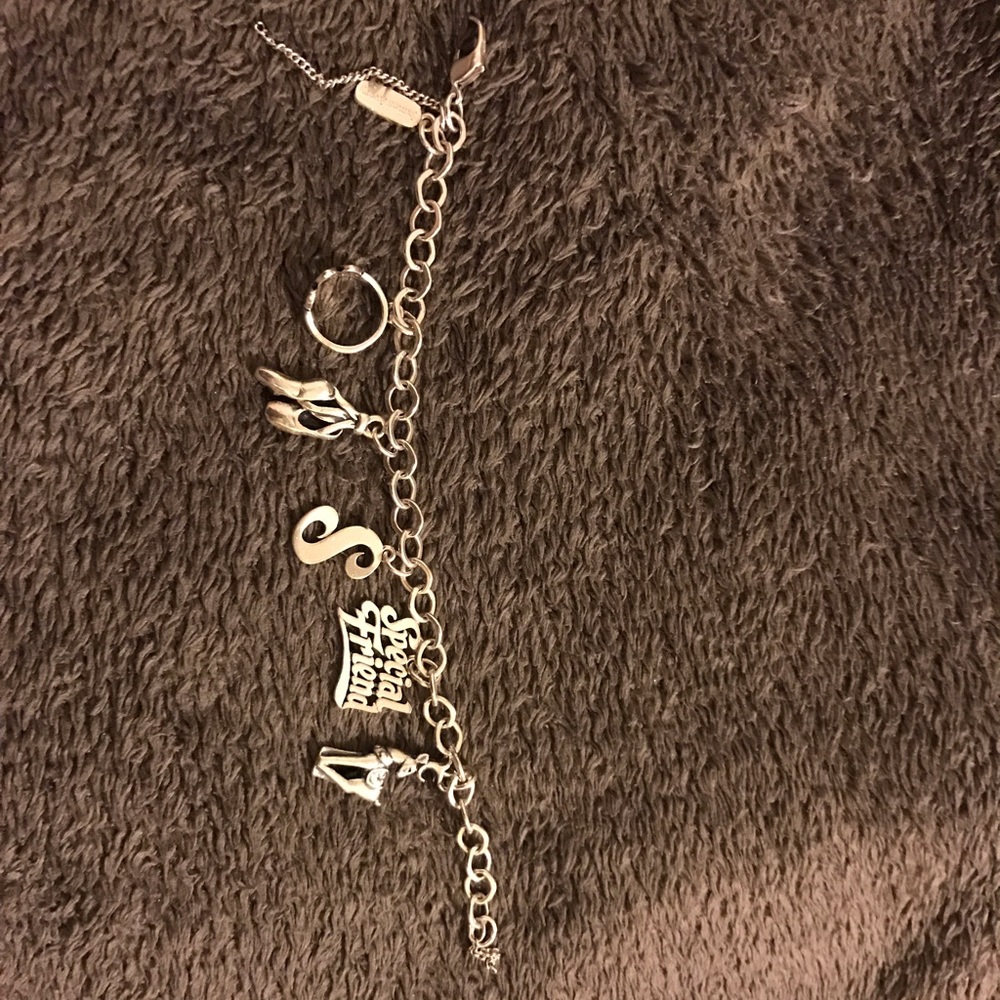 Bracelet James Avery, need to be fixed