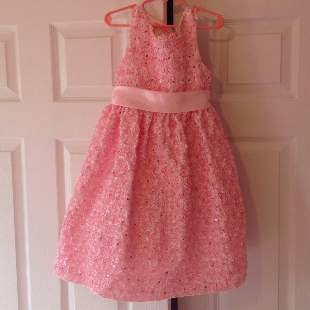 Beautiful pink dress!