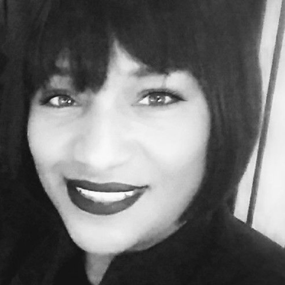 Meet your Posher, Yolanda 🎉🎊posh ambassador🎉🎊