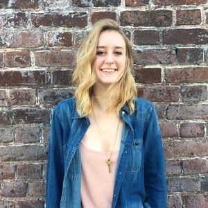 Meet your Posher, Caroline