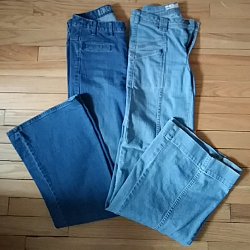 2 pr flare jeans