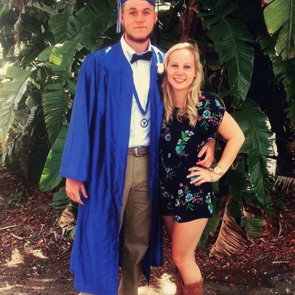 Floral Romper - Picture 2 of 2