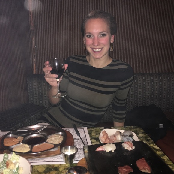 Meet your Posher, Brittney - Picture 1 of 1