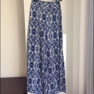 Bar III palazzo pants NWT bright blue white S