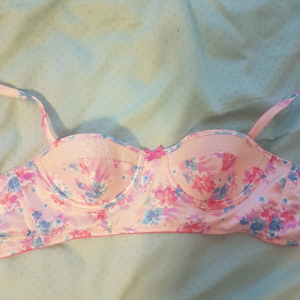 Gilly hicks floral longline bra