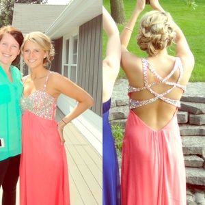 LA FEMME PROM DRESS. Coral/pink Only worn once