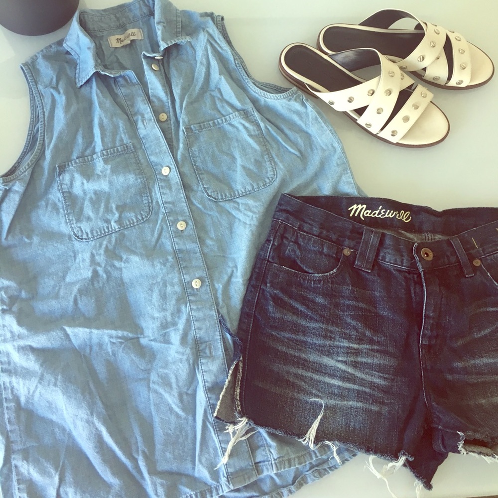 Madewell Courier Chambray sleeveless top