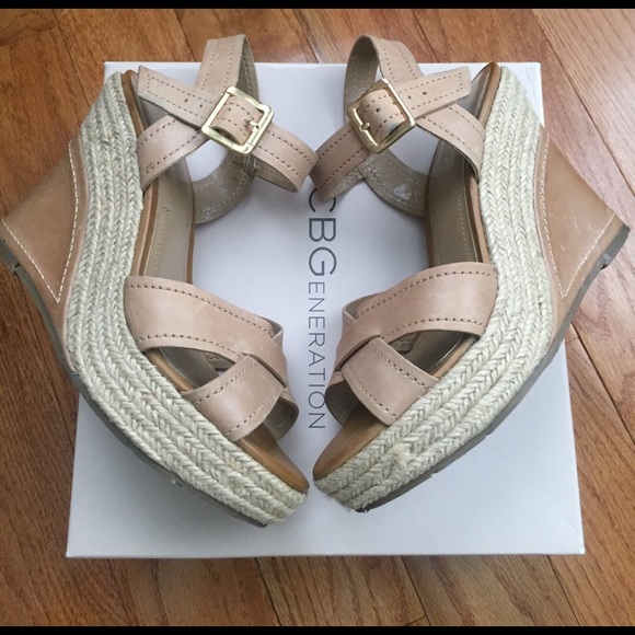 BCBG Shoes - BCBG tan wedges