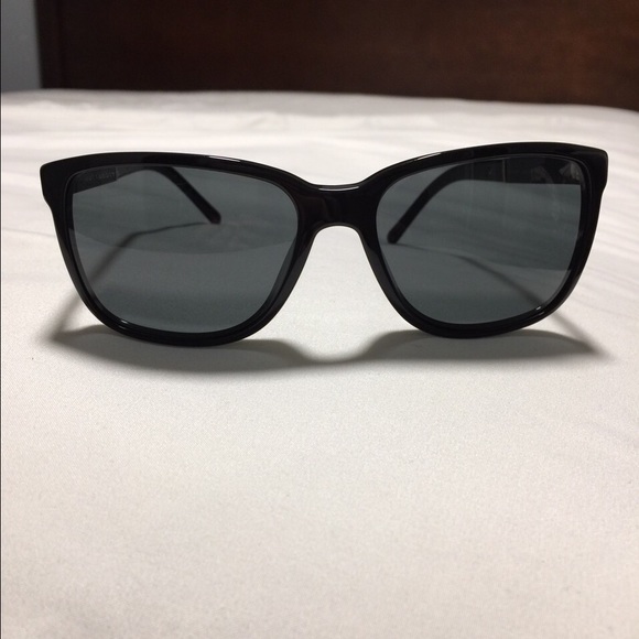Burberry sunglasses main image 6