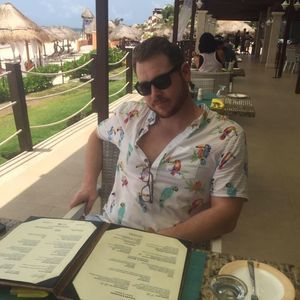 Meet your Posher, Mark