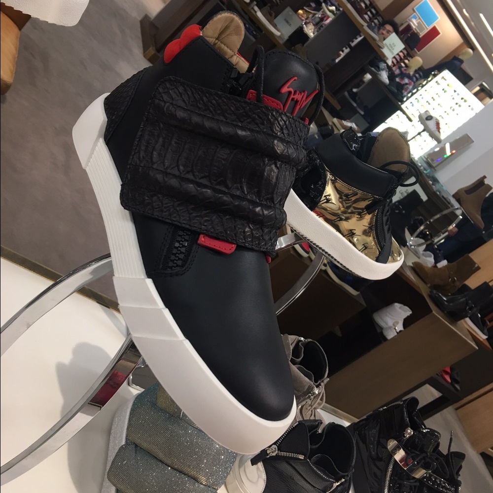Giuseppe Sneakers
