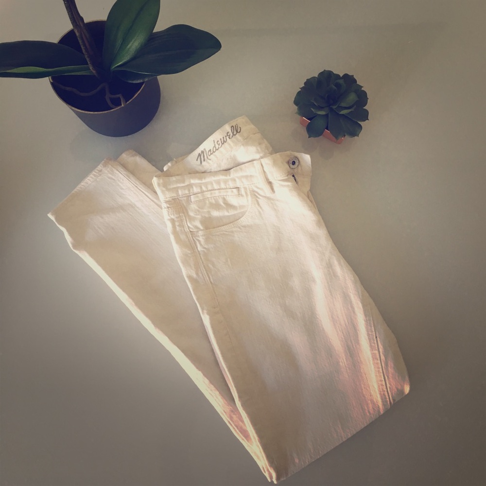 Madewell white skinny jeans, ankle length