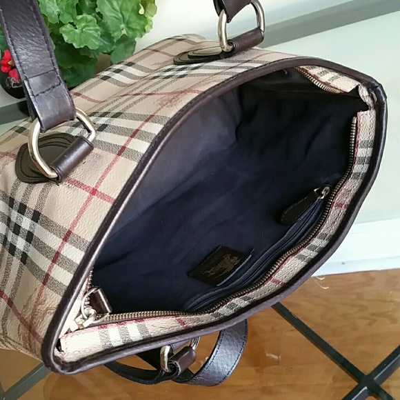 Authentic Burberry tote - Picture 5 of 8