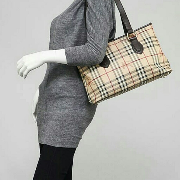 Authentic Burberry tote - Picture 7 of 8