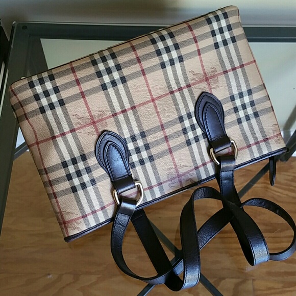 Authentic Burberry tote - Picture 8 of 8