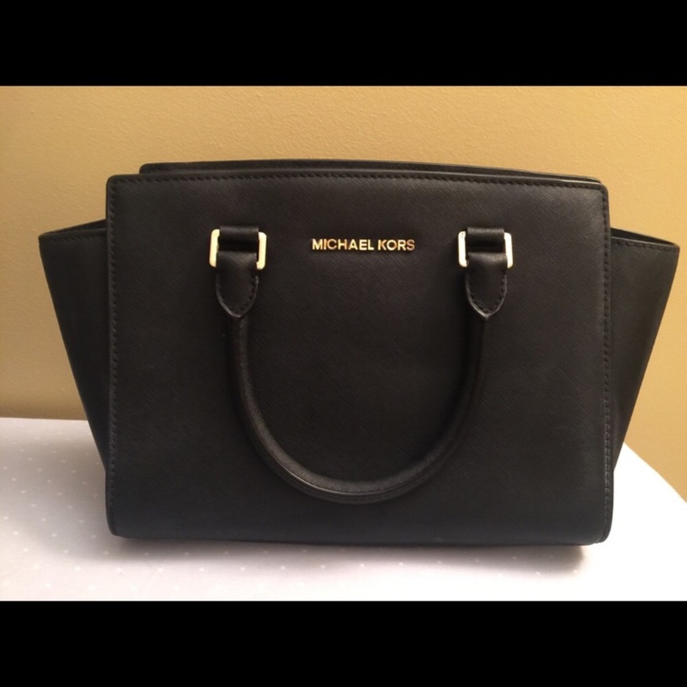 Michael Kors black Selma medium