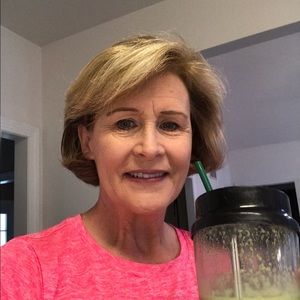 Meet your Posher, Debbie