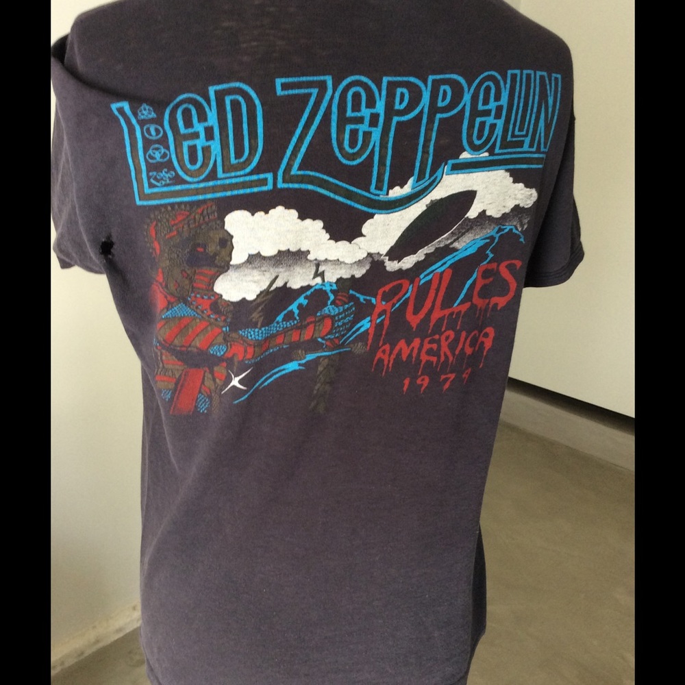 RARE True vintage 1979 LED ZEPPELIN CONCERT TEE - Picture 2 of 4