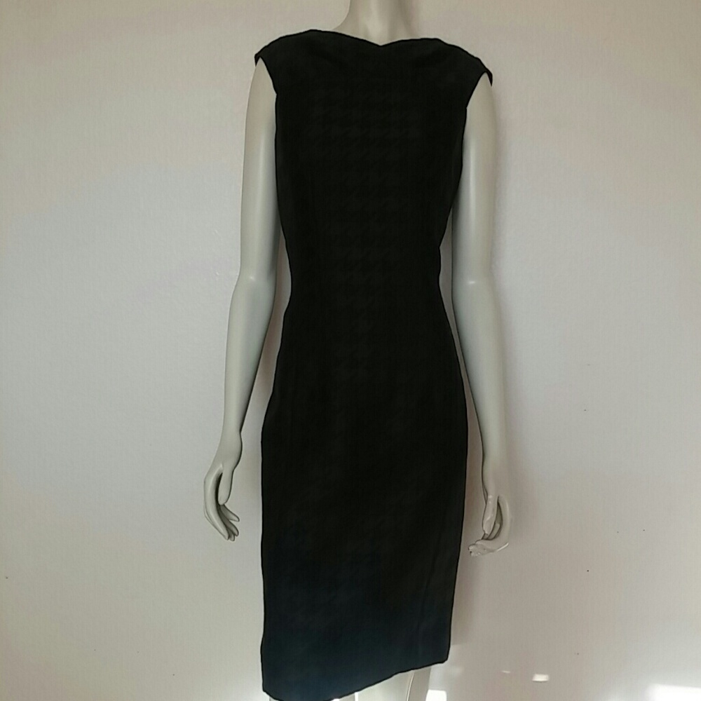Classic Beautiful New Black Dress