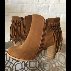 Camel Fringe, double sided Zipper booties