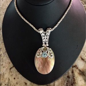 Mother of Pearl pendant w Sterling chain