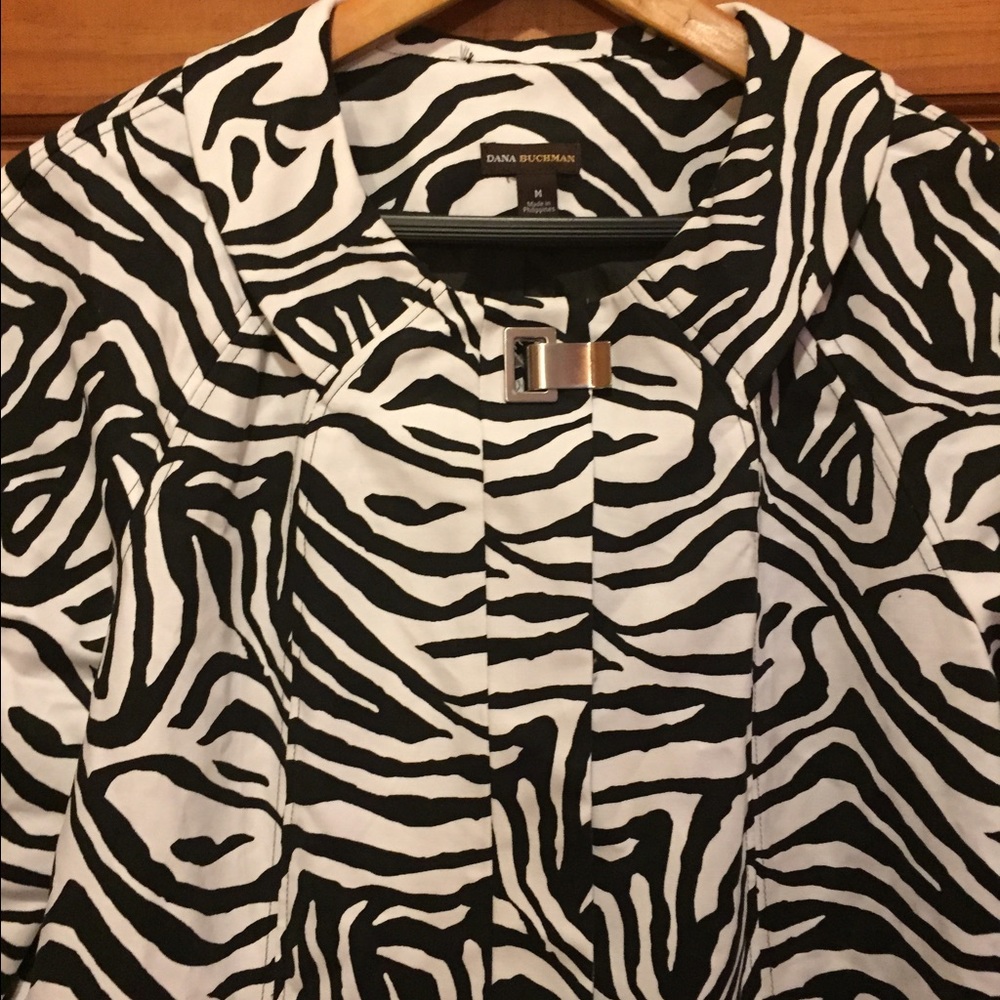 Dana Buchman zebra print trench coat - Picture 3 of 4