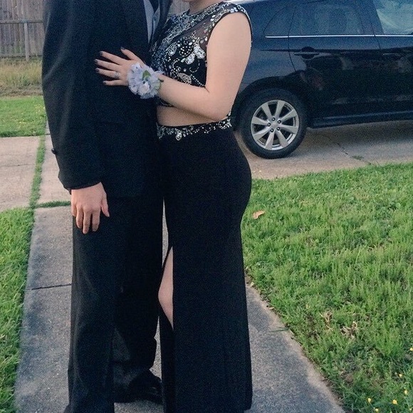 Black 2 piece prom dress - Picture 1 of 2