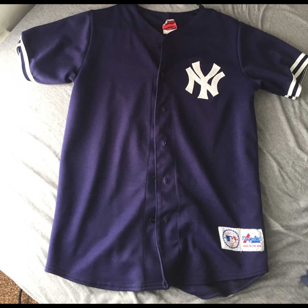 VINTAGE NEW YORK YANKEES JERSEY (UNISEX)
