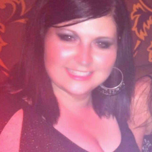 Meet your Posher, Veronica - Picture 2 of 2