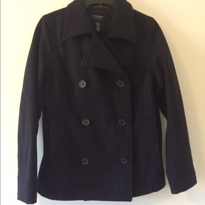Navy blue pea coat!!
