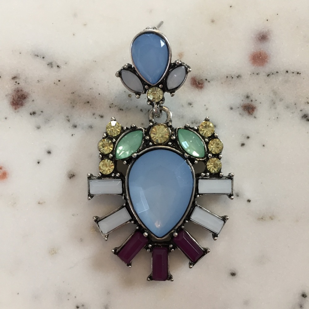 "Leslie" Earrings || Light Blue Crystal Statement - Picture 7 of 8