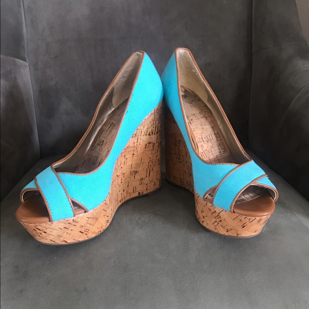 Jessica Simpson wedges