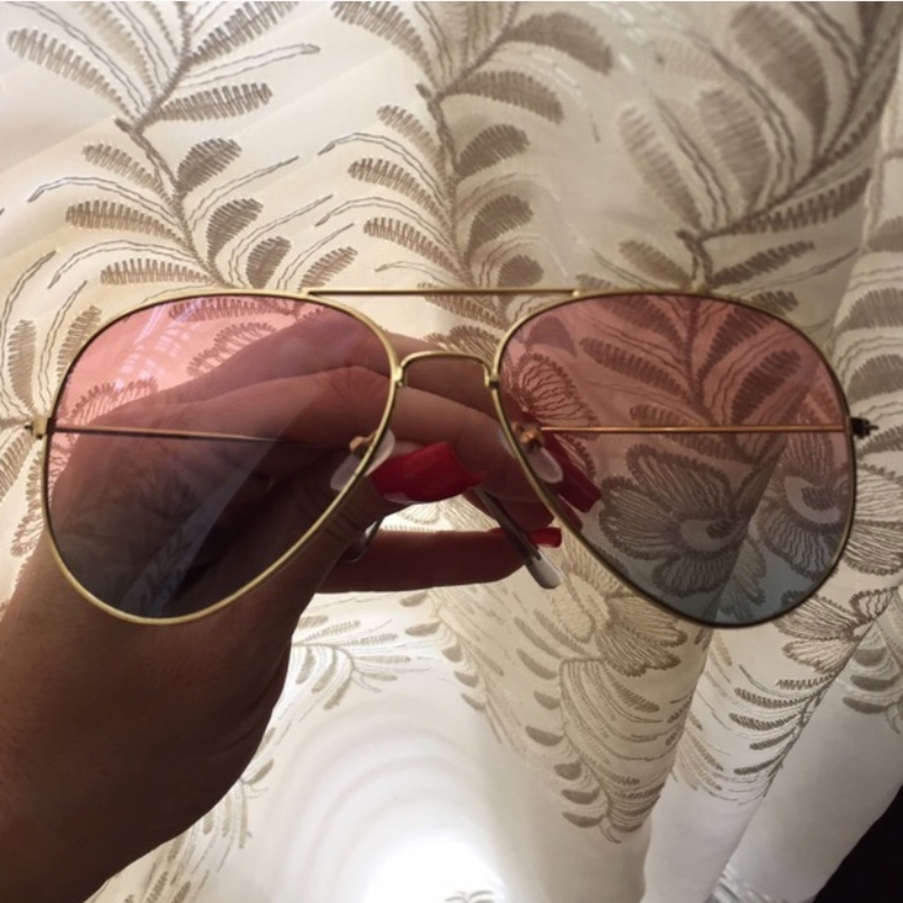 SOLD OUT❣️ 💘Pink/Blue Transparent Ombré Aviators - Picture 2 of 4