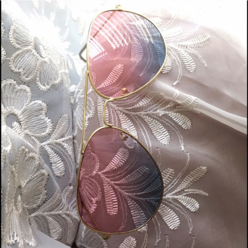SOLD OUT❣️ 💘Pink/Blue Transparent Ombré Aviators - Picture 3 of 4