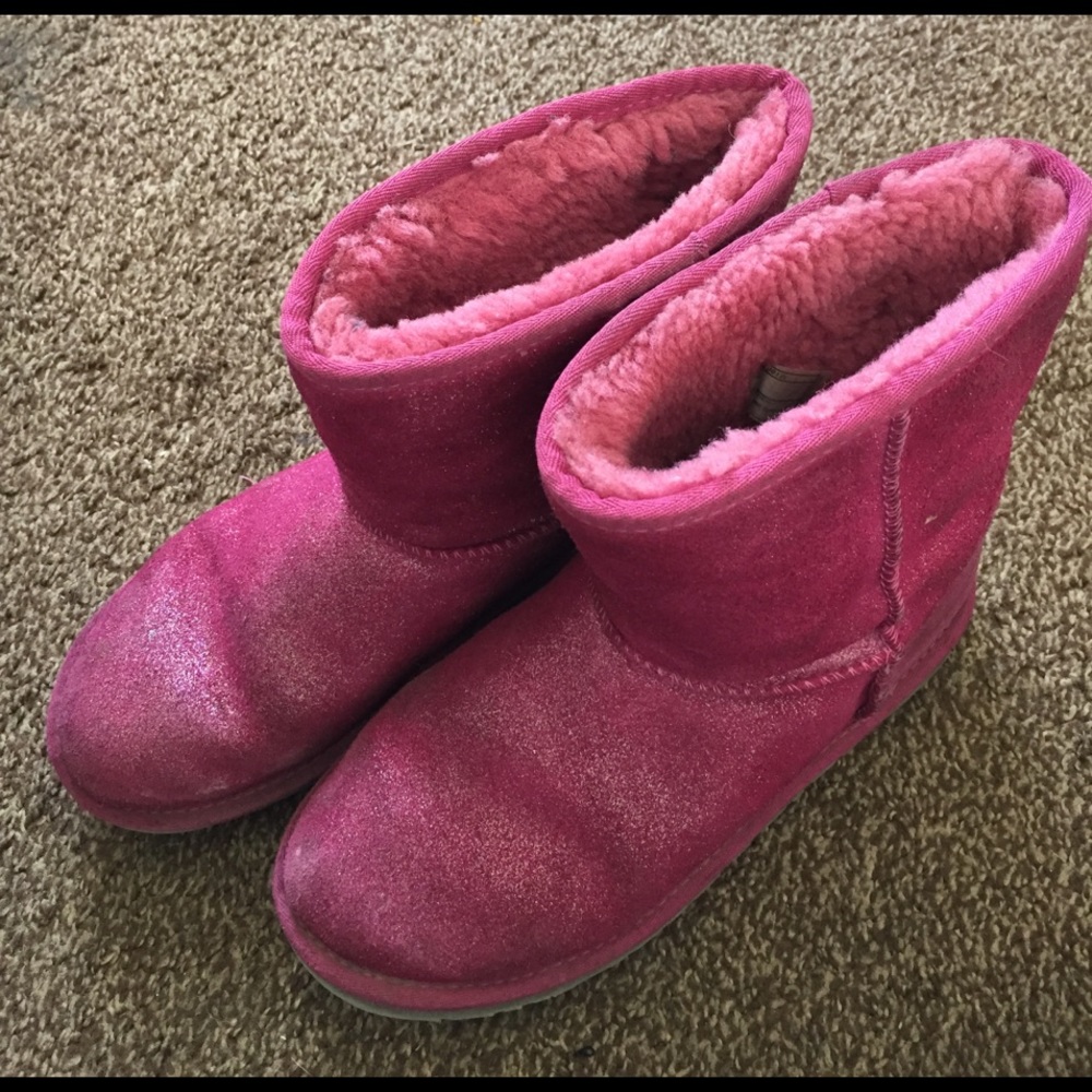 SPARKLY PINK UGG BOOTS