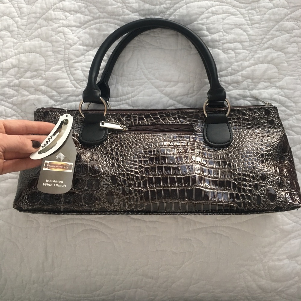 Insulated wine clutch with corkscrew