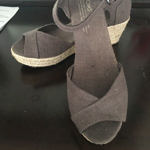 Toms brown