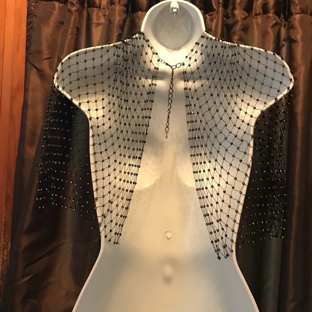 Crystal net poncho - Picture 4 of 5