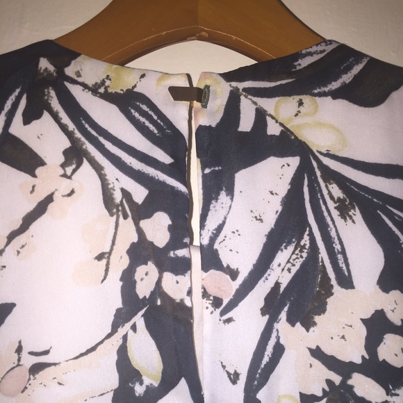 Floral Abstract Print Dress by H&M - Picture 4 of 7